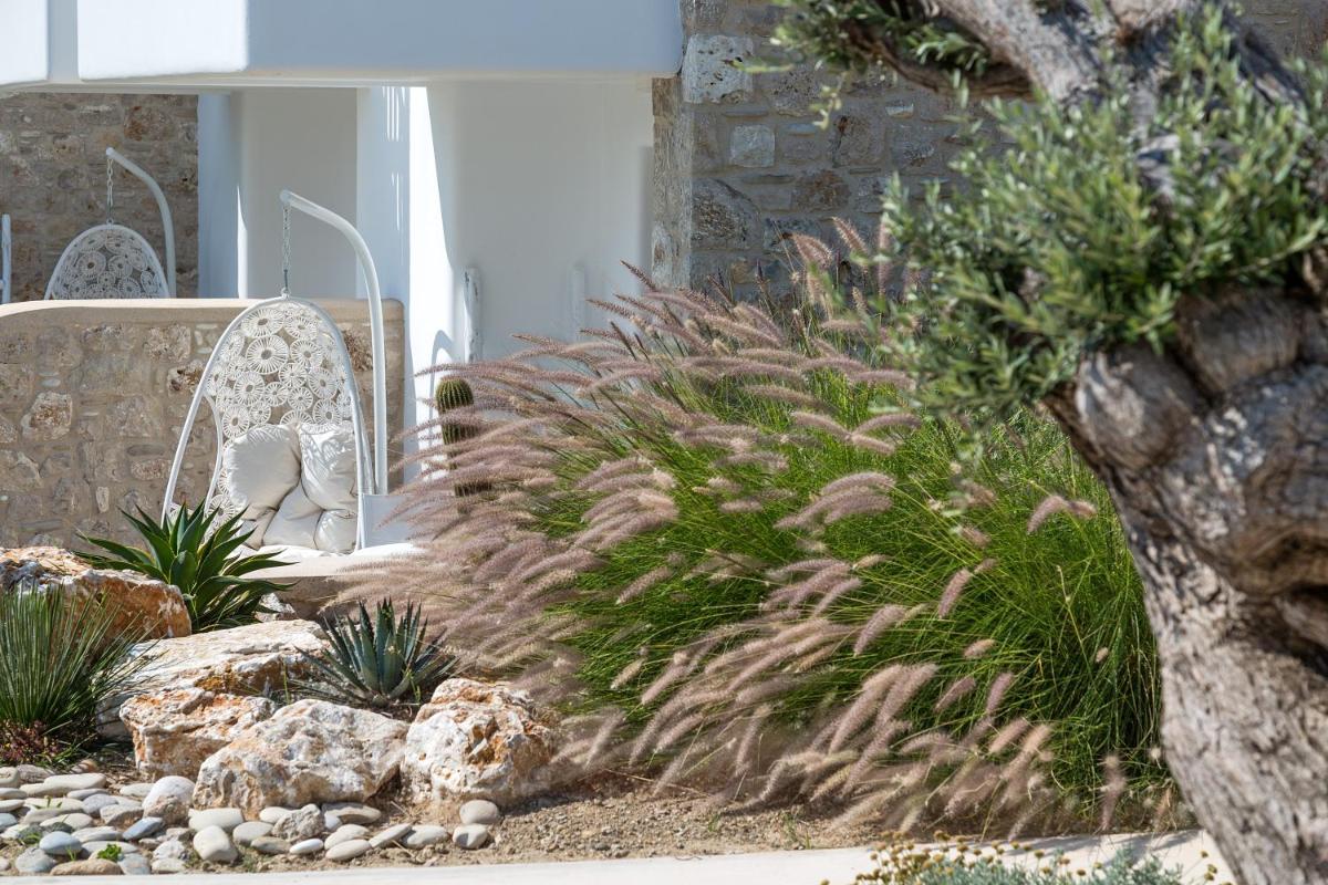 White Pearls-Adults Only Luxury Suites