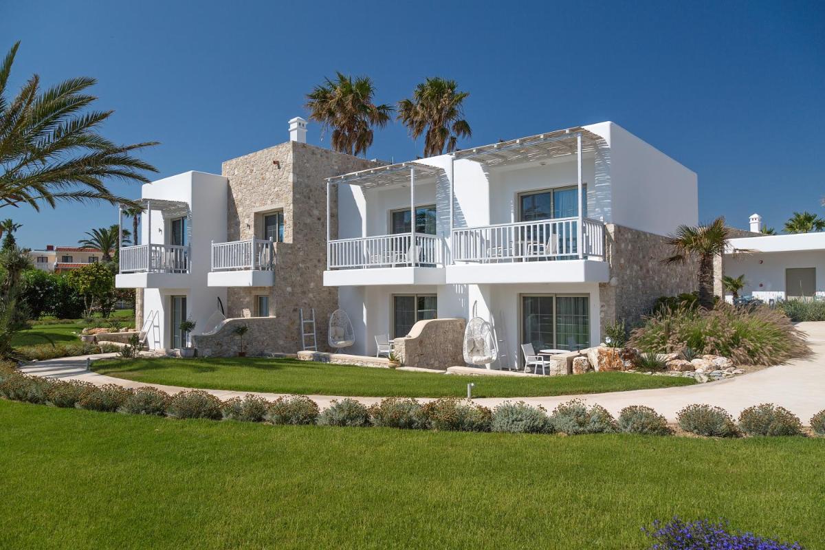 White Pearls-Adults Only Luxury Suites