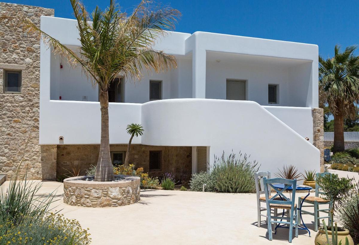 White Pearls-Adults Only Luxury Suites