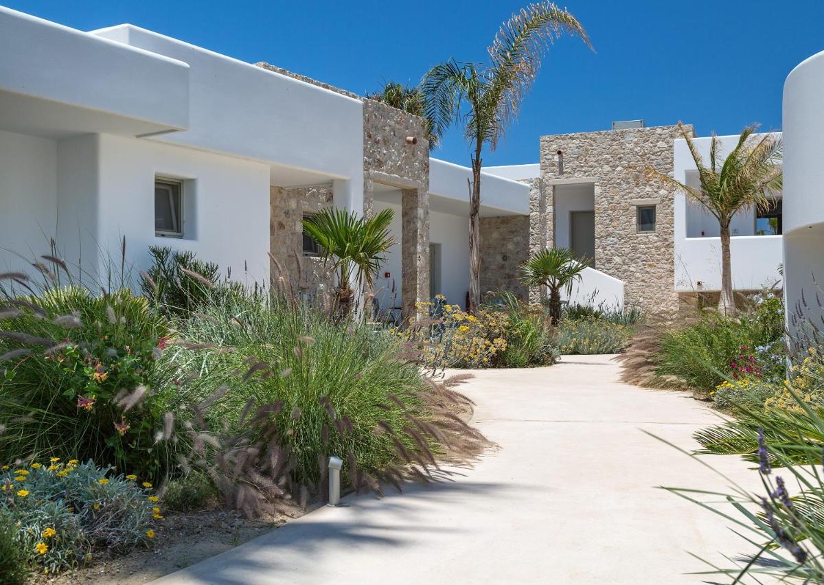 White Pearls-Adults Only Luxury Suites