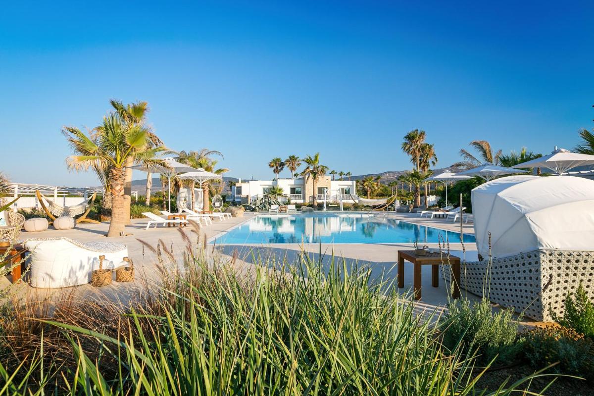 White Pearls-Adults Only Luxury Suites