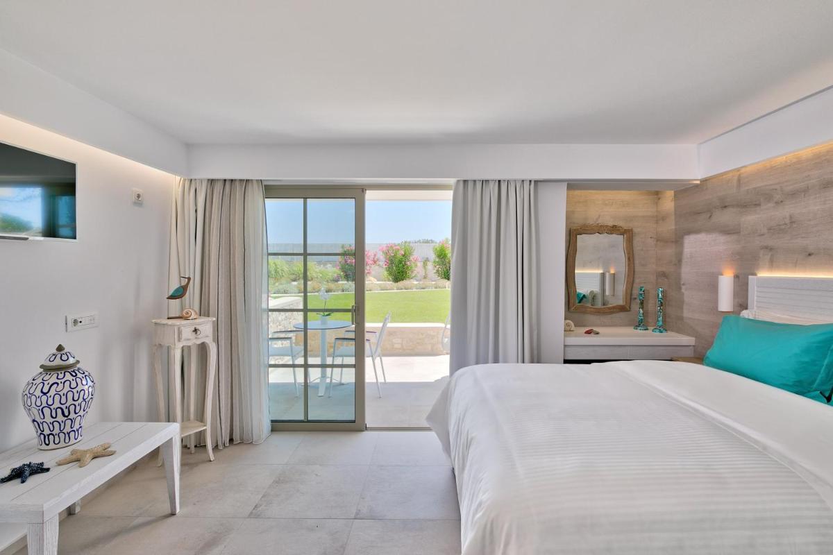 White Pearls-Adults Only Luxury Suites