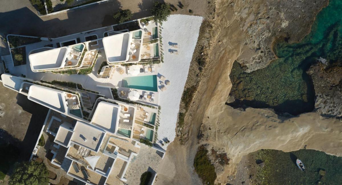 White Pebble Suites