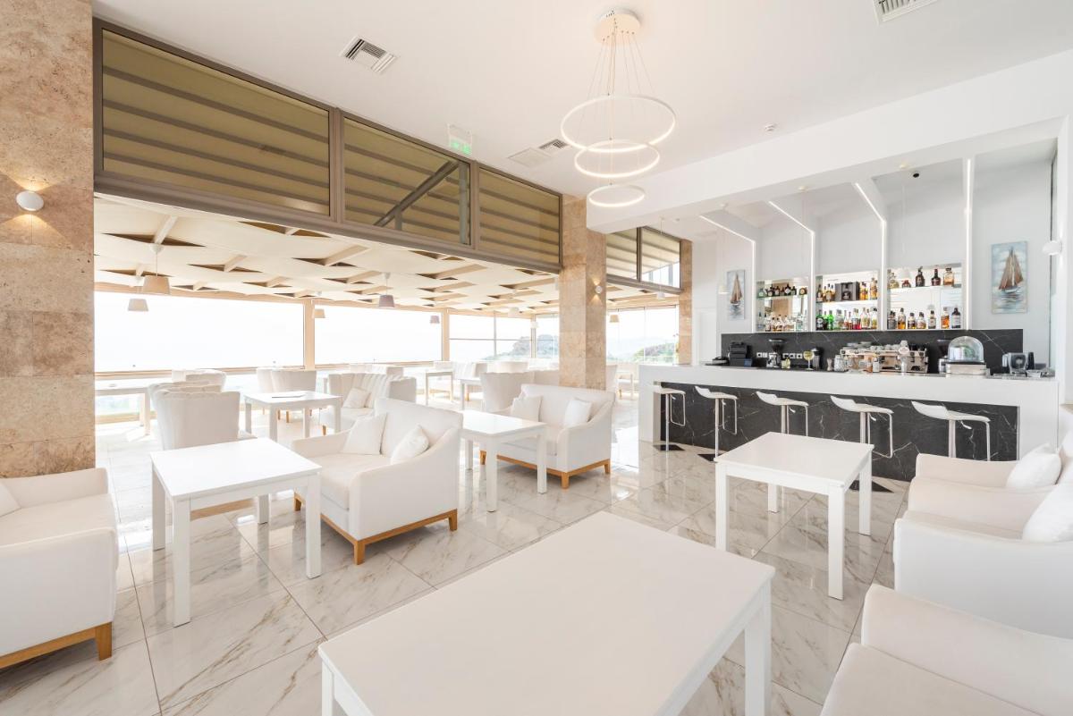 White Rock of Kos Hotel - Adults only
