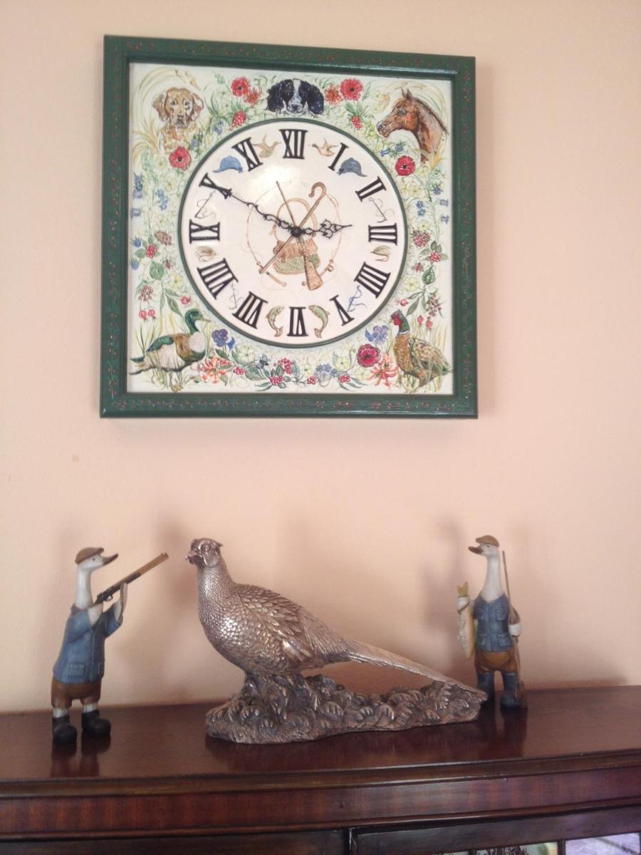 Whitehouse Country House