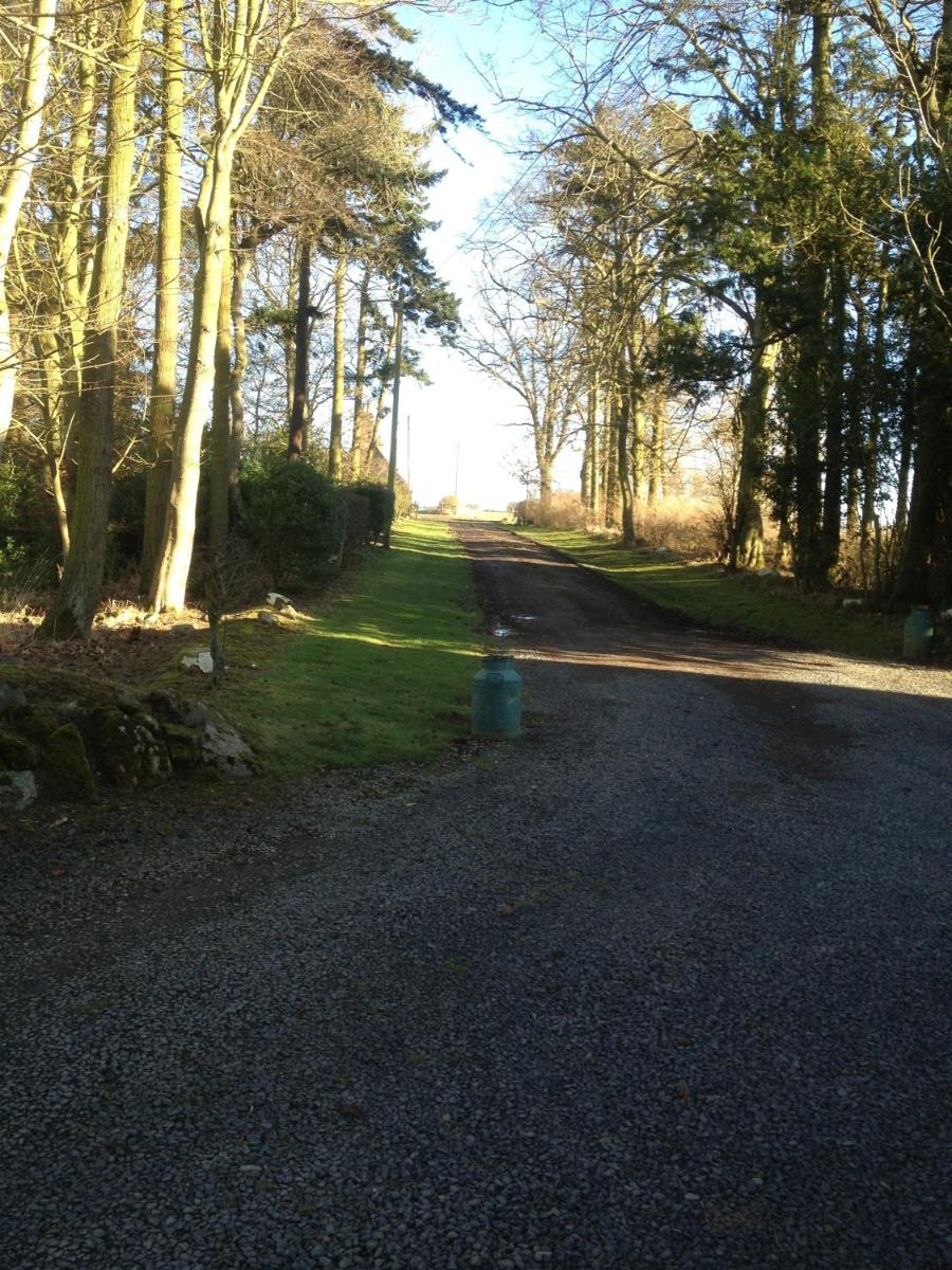 Whitehouse Country House