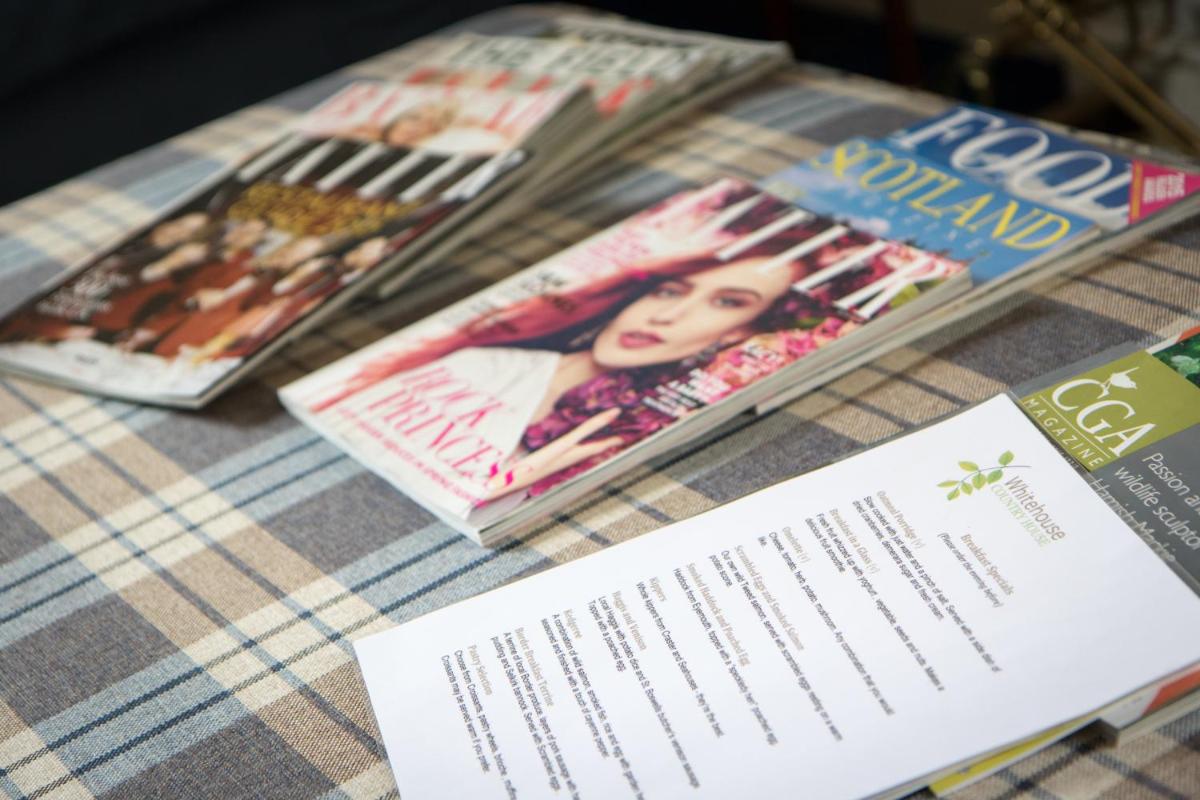 Whitehouse Country House