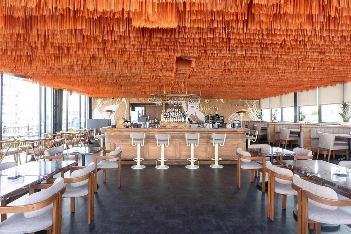 Wyndham Grand Istanbul Kalamış Marina Hotel