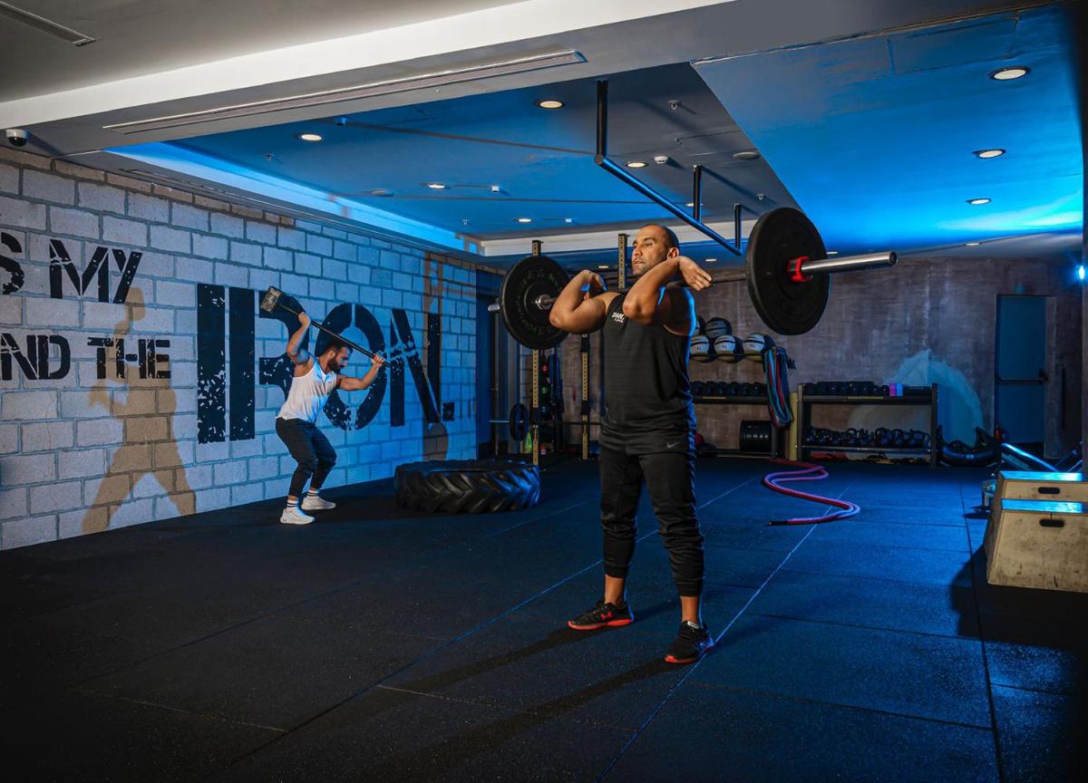 Wyndham Grand Istanbul Kalamış Marina Hotel