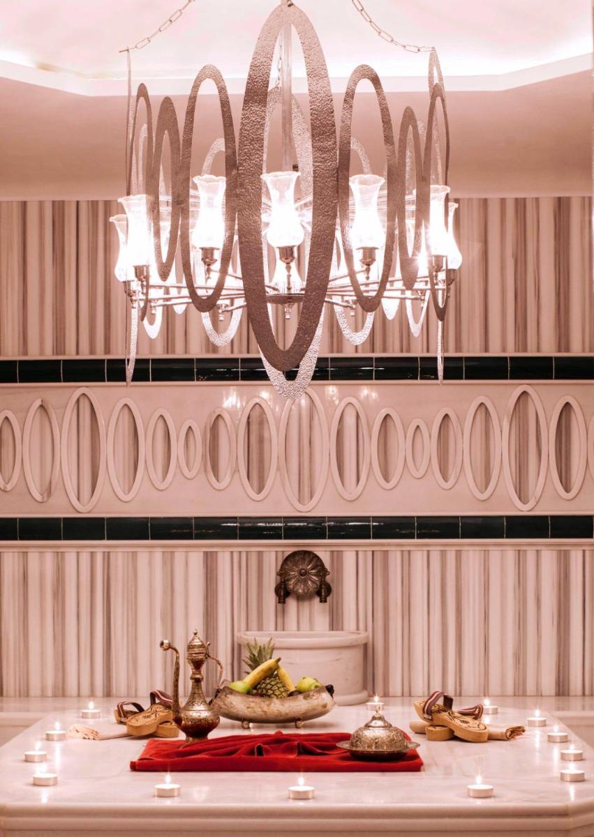 Wyndham Grand Istanbul Kalamış Marina Hotel