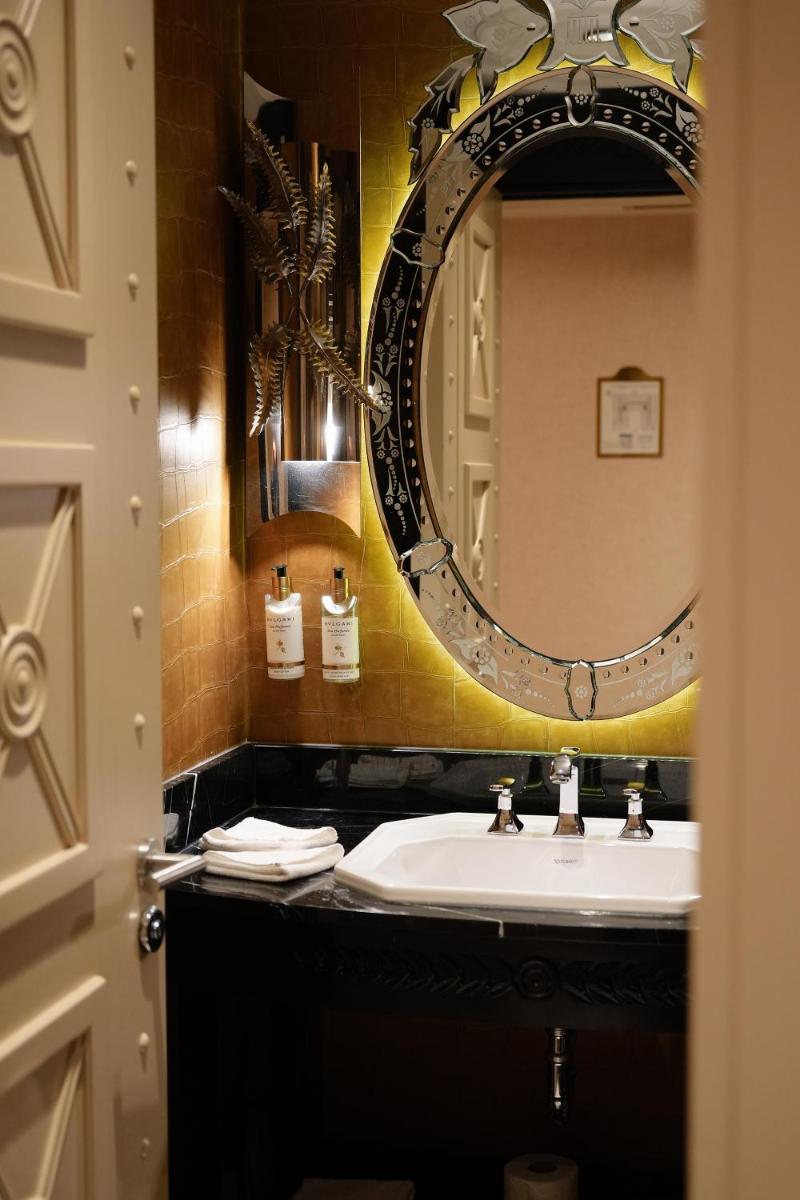 Wyndham Grand Istanbul Kalamış Marina Hotel