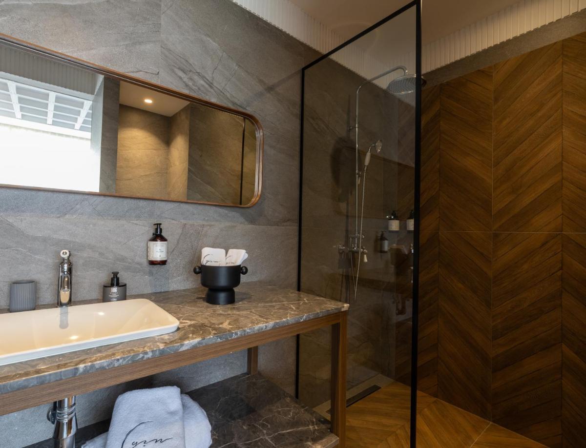 Yin Hotel & Spa