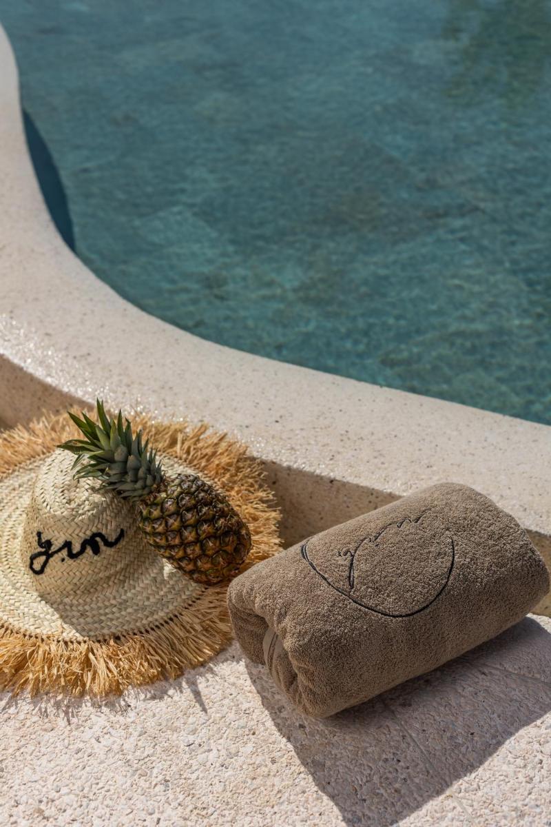 Yin Hotel & Spa