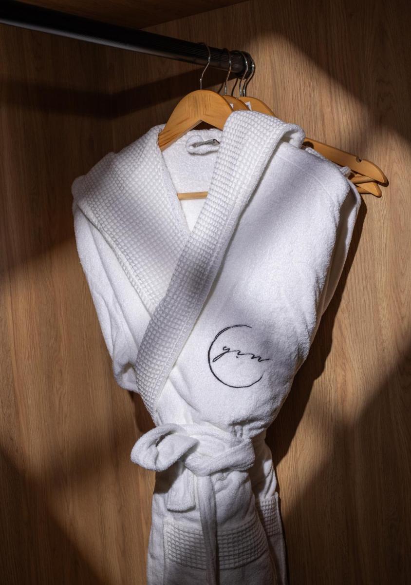 Yin Hotel & Spa