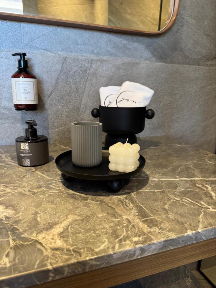 Yin Hotel & Spa