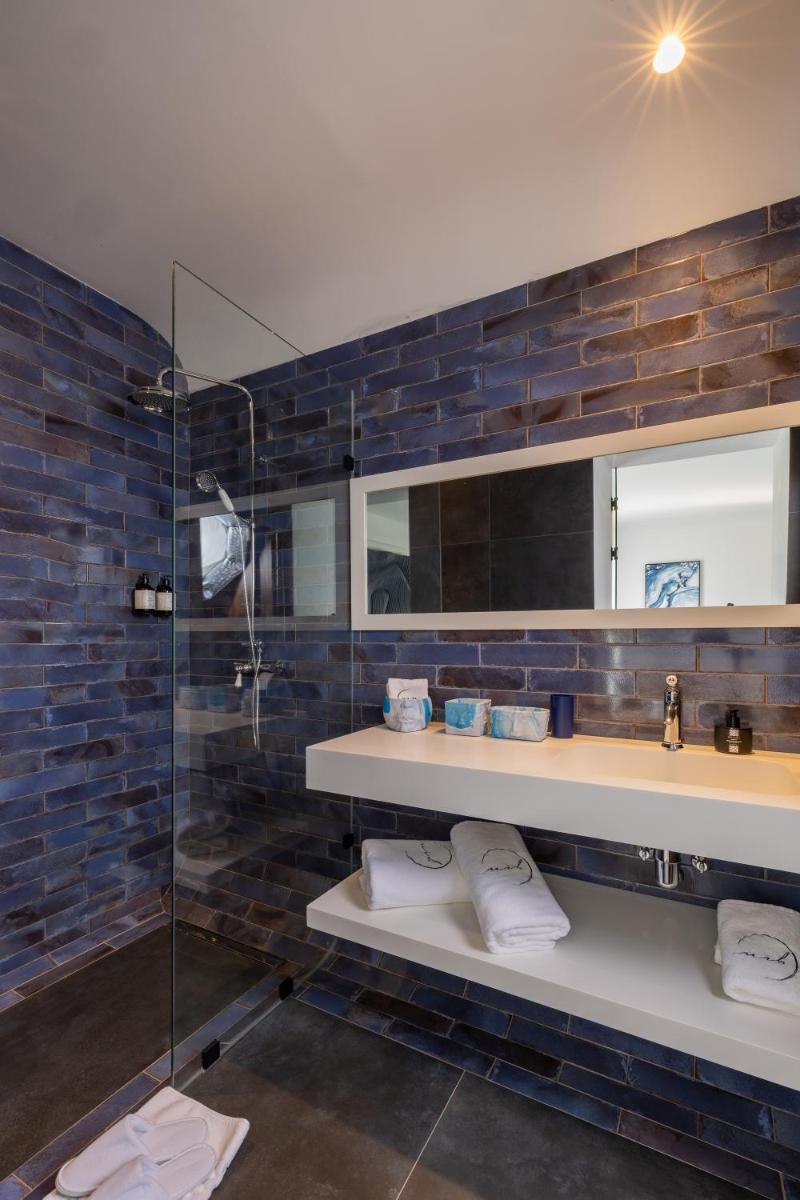 Yin Hotel & Spa