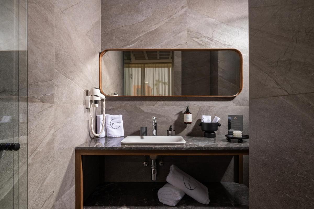 Yin Hotel & Spa