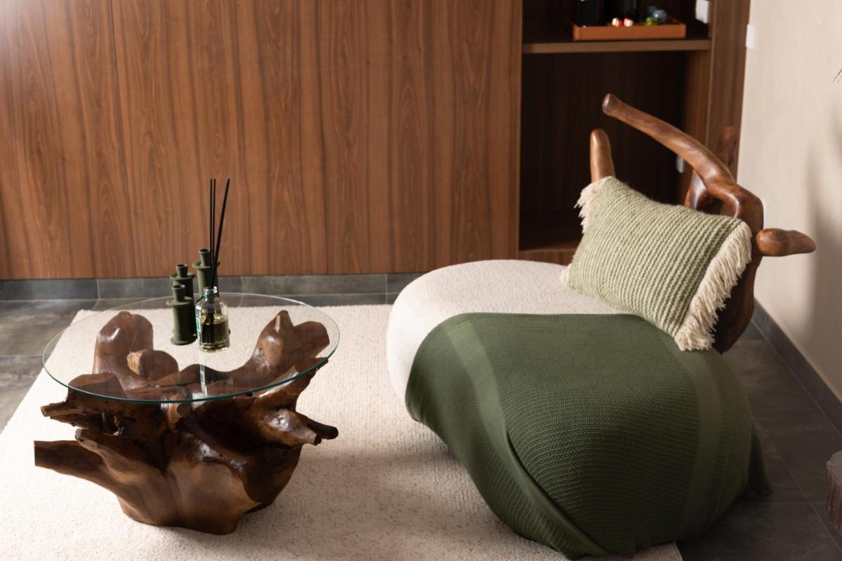 Yin Hotel & Spa