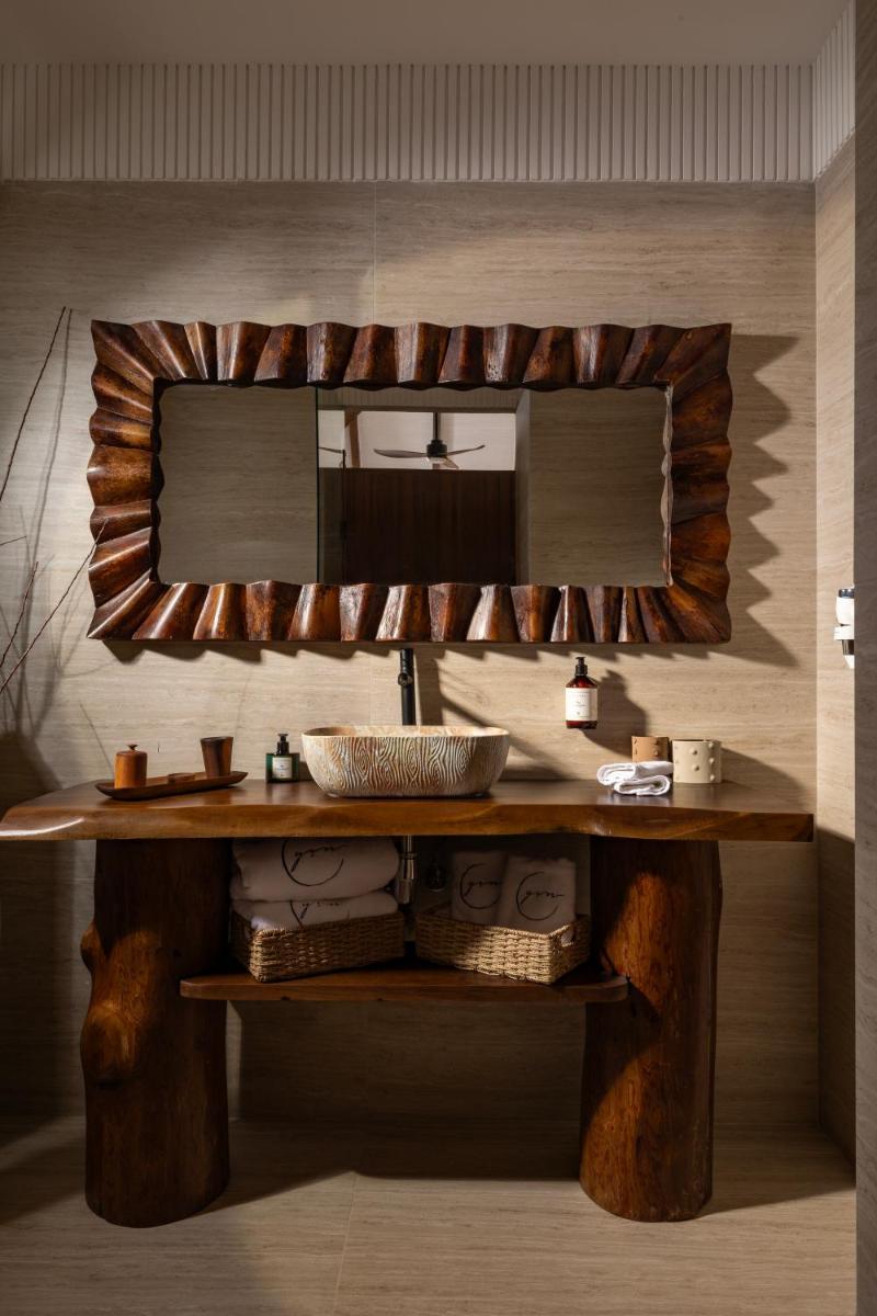 Yin Hotel & Spa