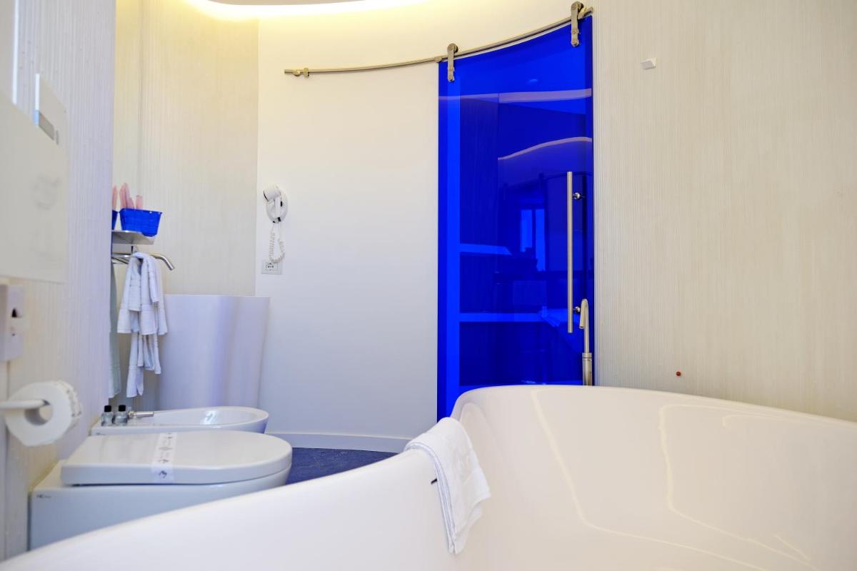 Zafran Boutique Hotel