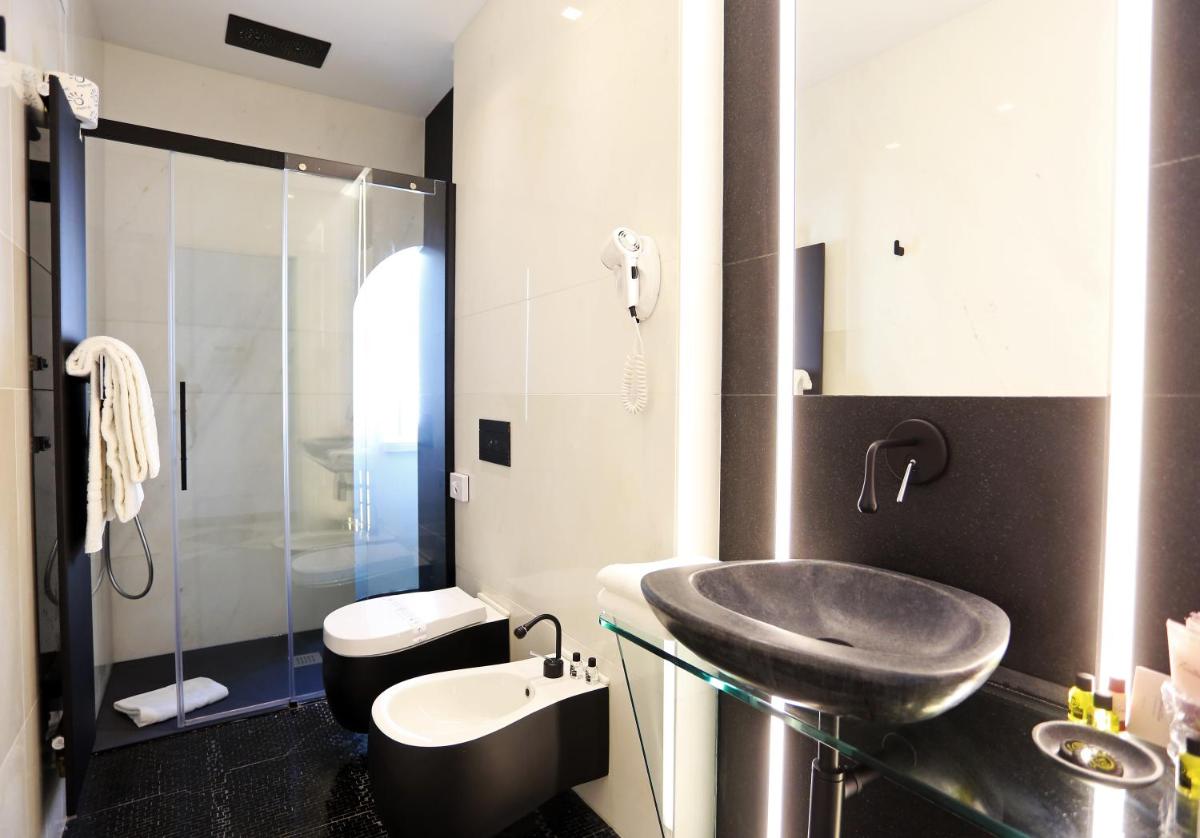 Zafran Boutique Hotel