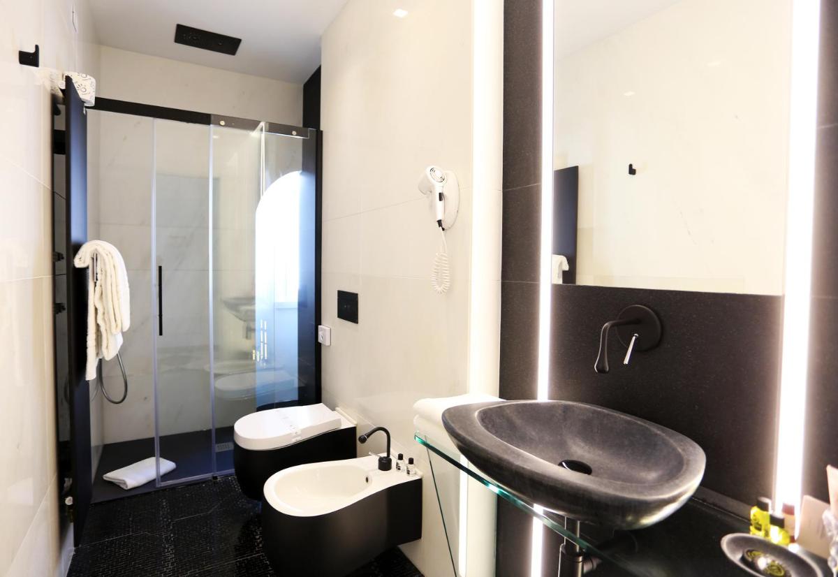 Zafran Boutique Hotel