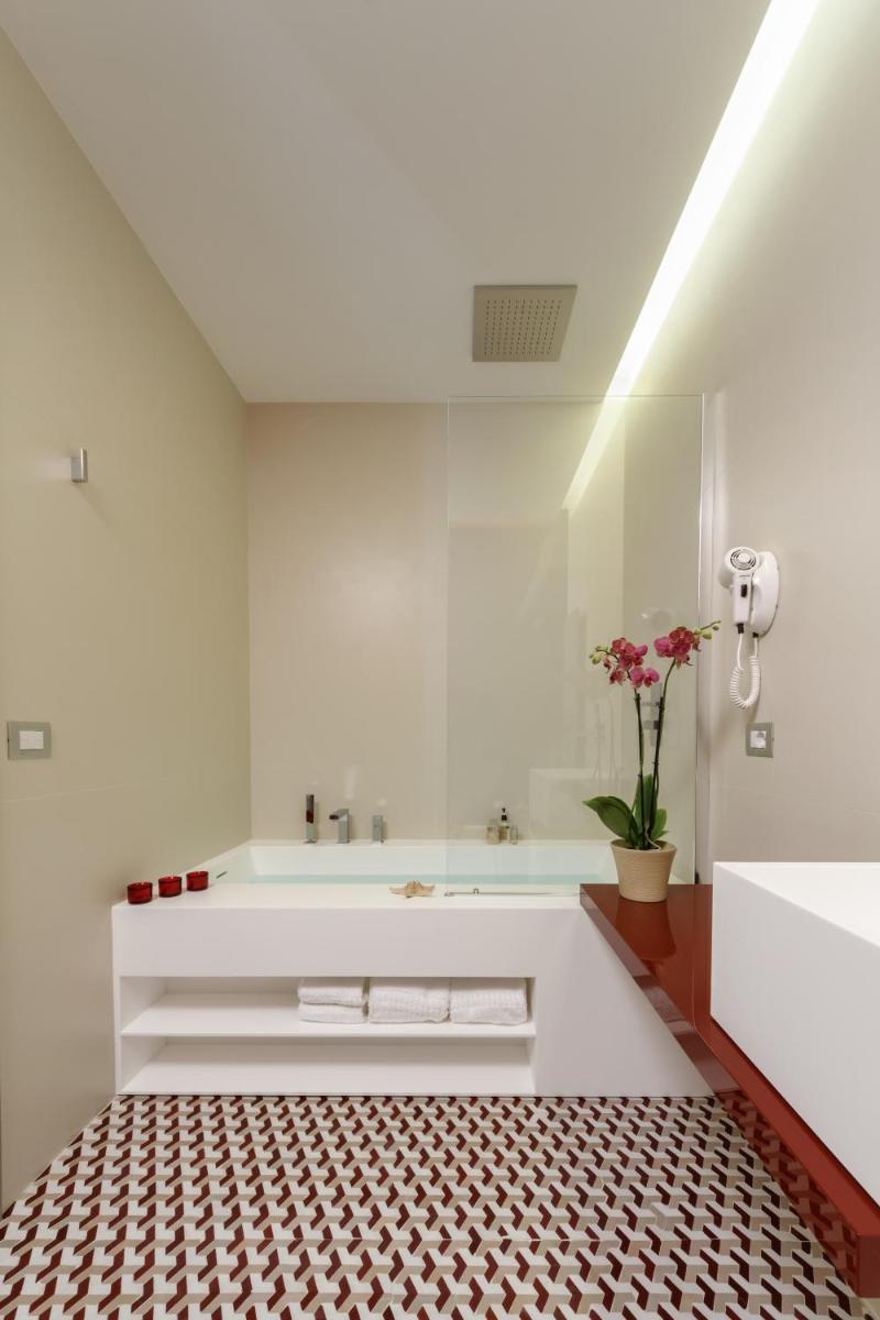 Zafran Boutique Hotel