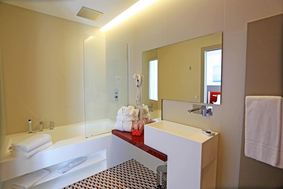 Zafran Boutique Hotel