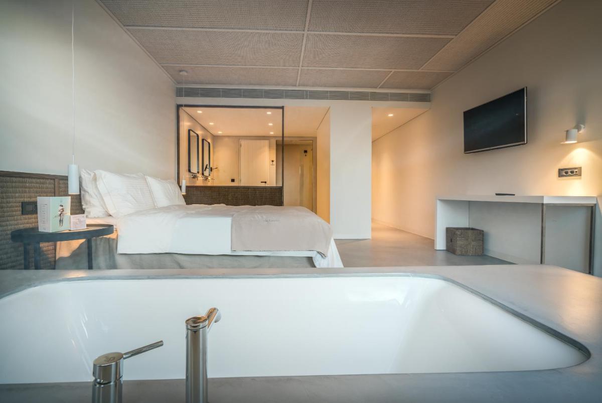 Zante Maris Suites - Adults Only