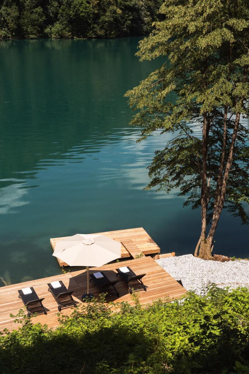 Zen Emerald Resort & Spa, Soča river