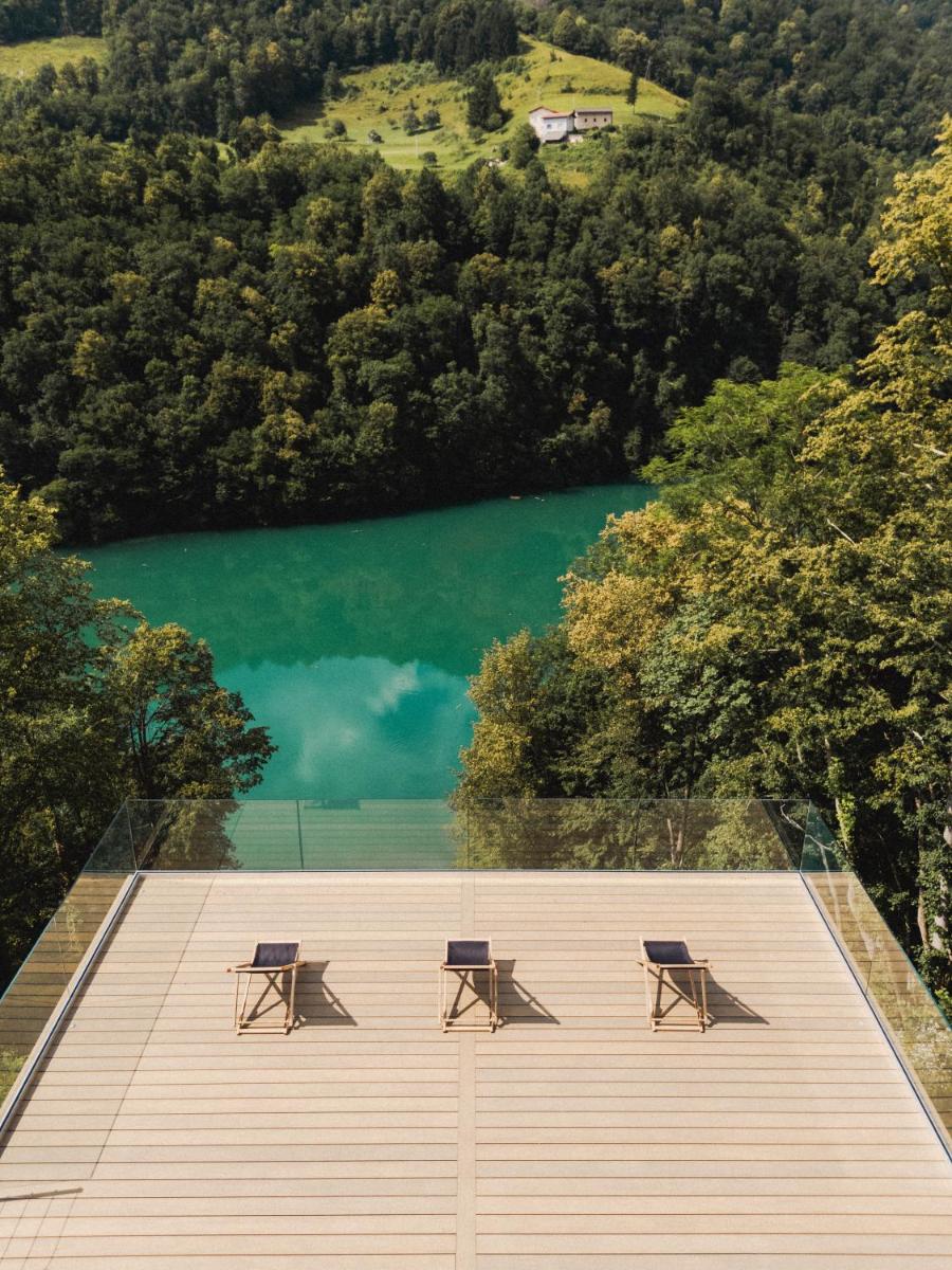 Zen Emerald Resort & Spa, Soča river