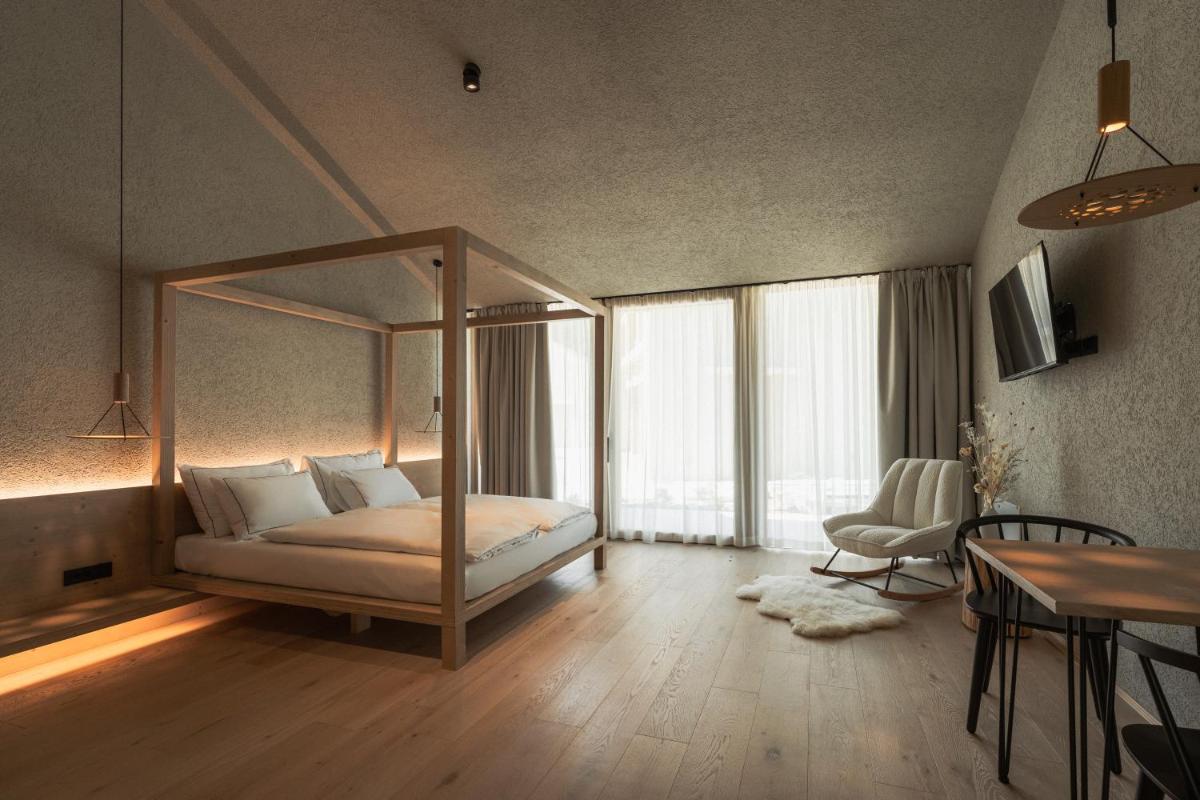 Zen Emerald Resort & Spa, Soča river