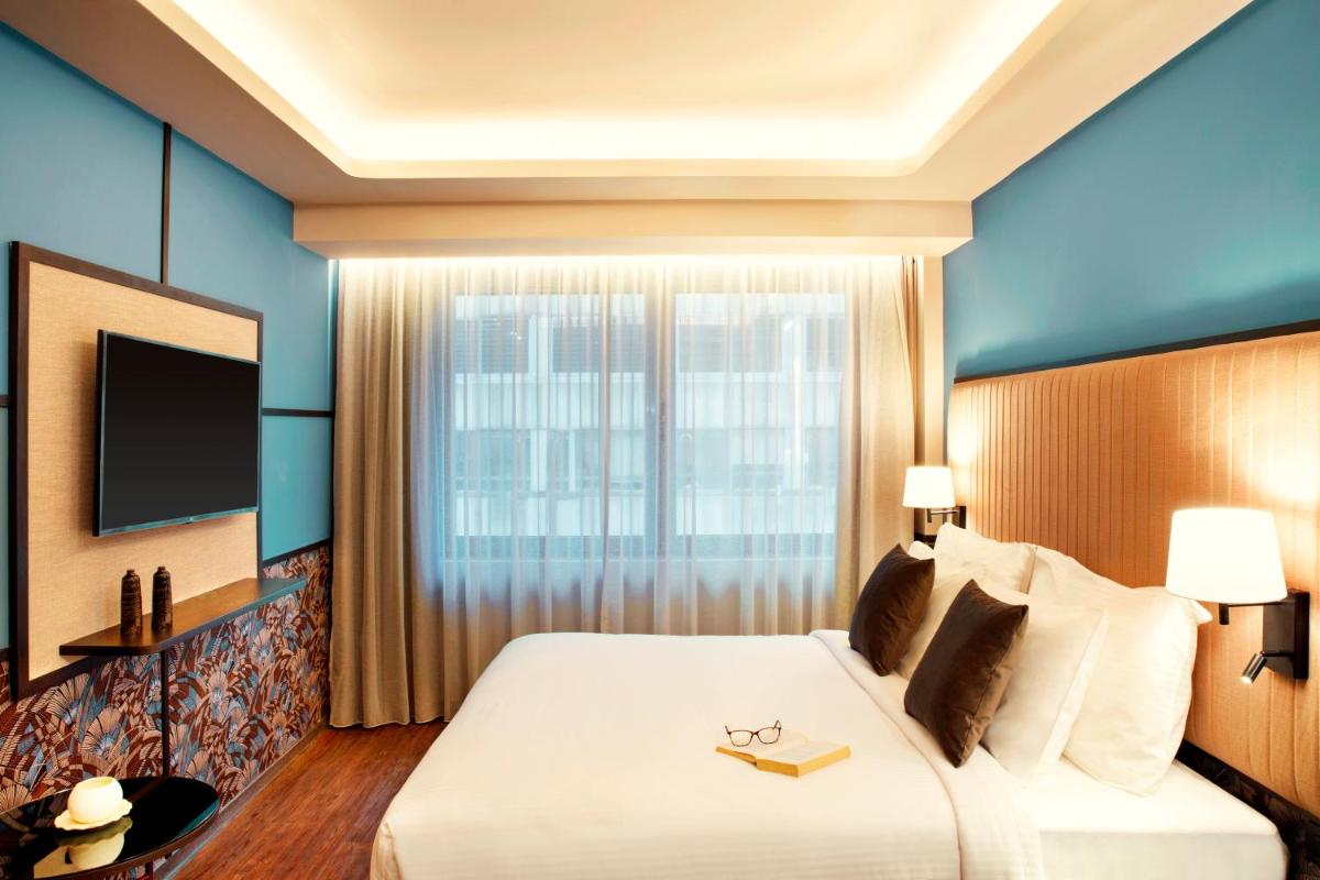 Zeus Essence Athens Central, former Athens Key