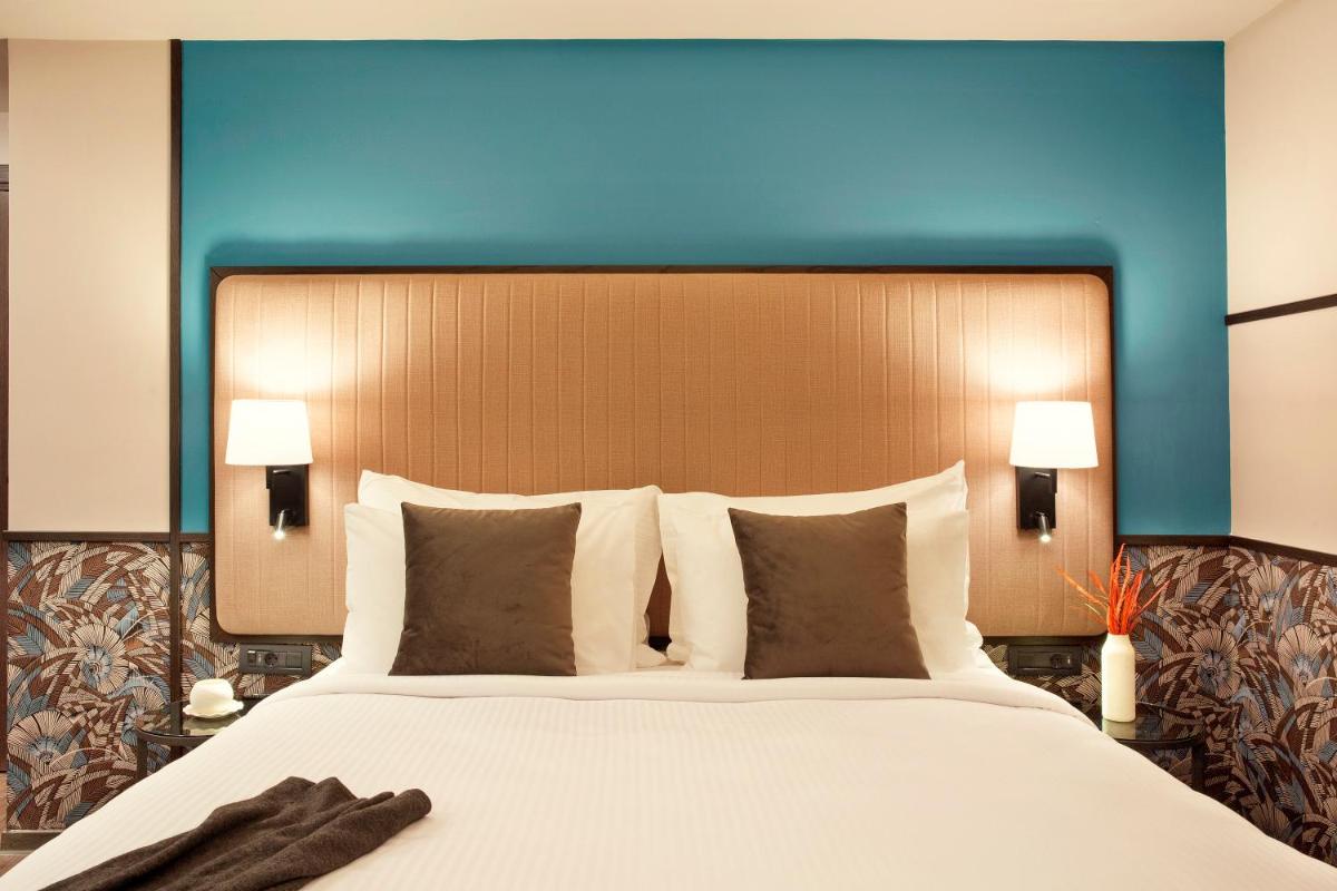 Zeus Essence Athens Central, former Athens Key