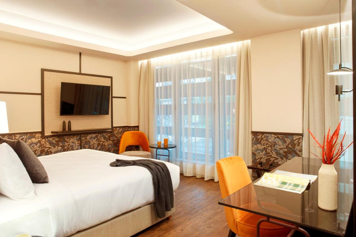 Zeus Essence Athens Central, former Athens Key