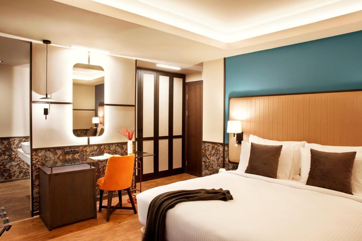 Zeus Essence Athens Central, former Athens Key