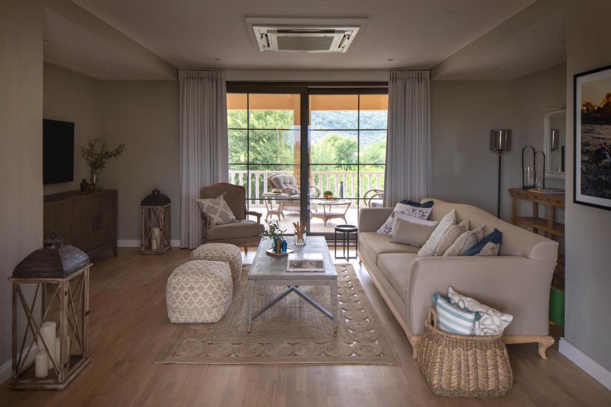 Zigo's Hotel