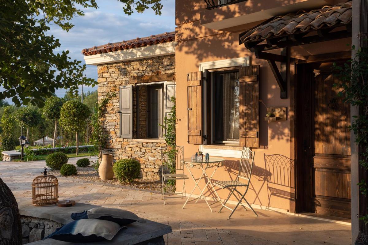 Zigo's Hotel