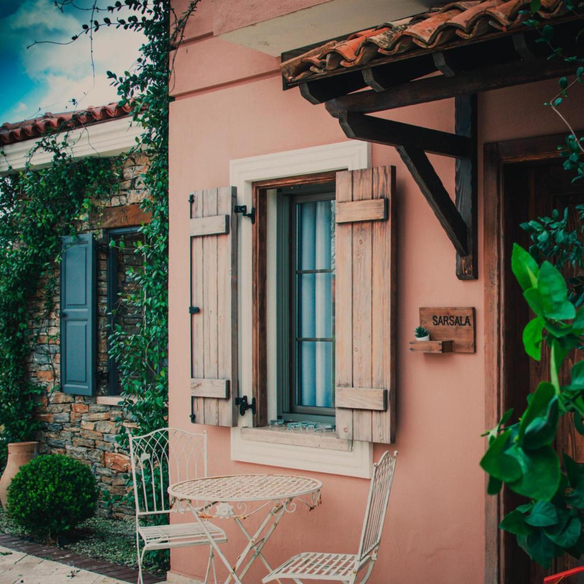 Zigo's Hotel