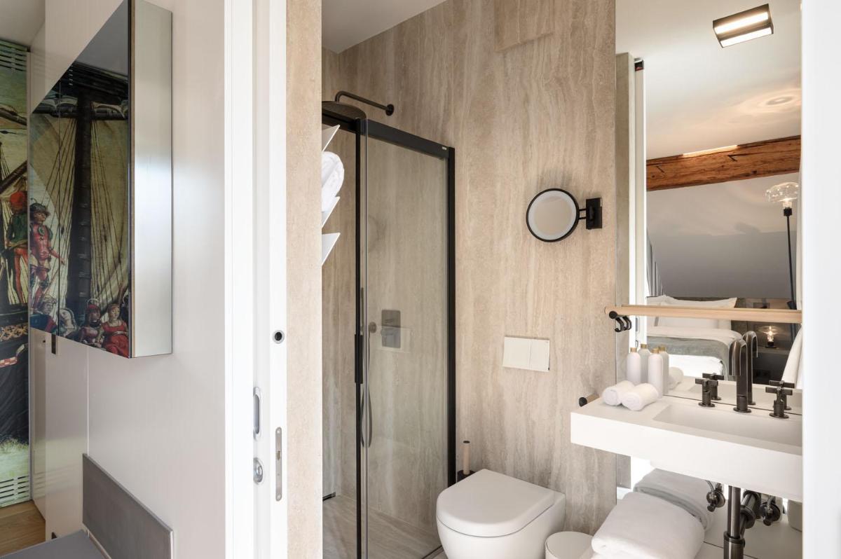 Zlata Ladjica Boutique Hotel