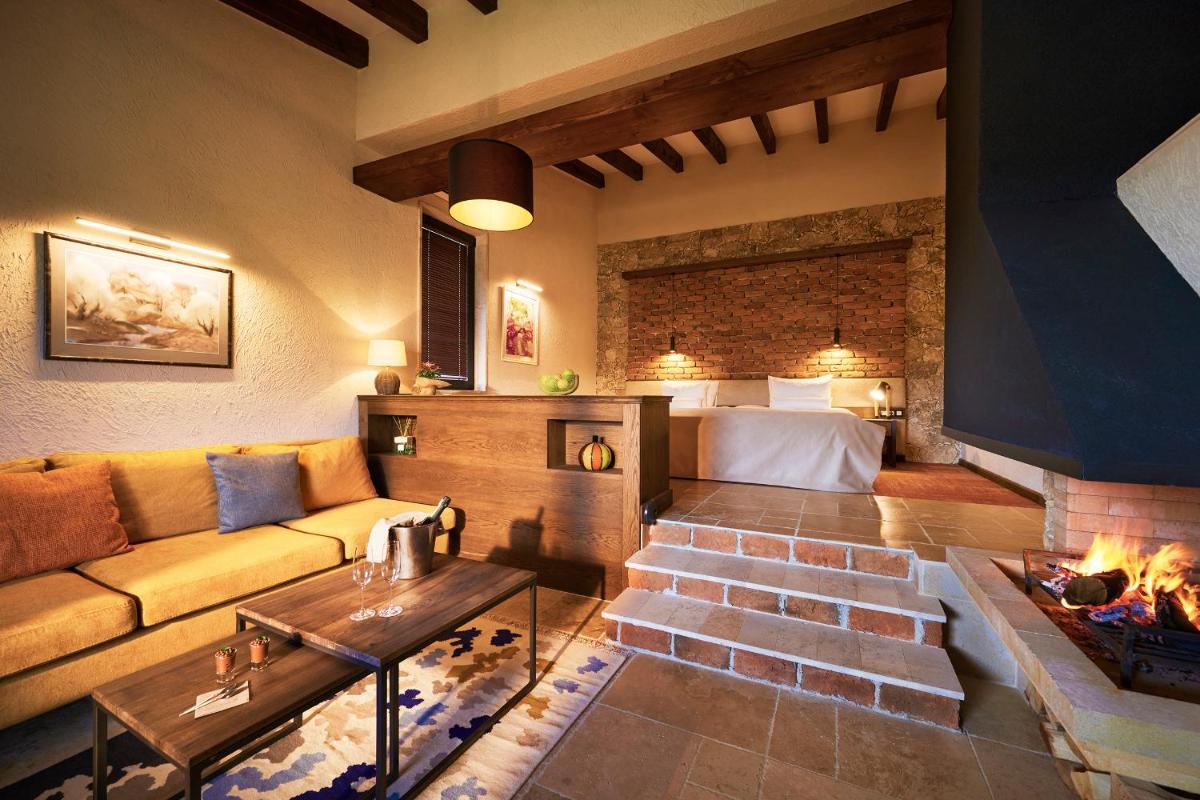 Zornitza Family Estate Relais & Chateaux