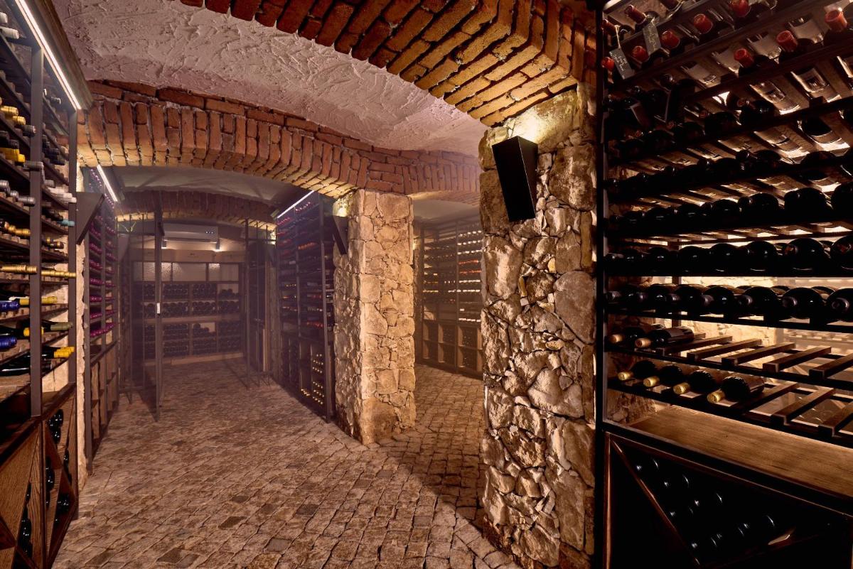 Zornitza Family Estate Relais & Chateaux