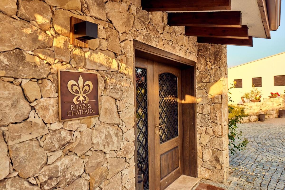 AYA Estate Relais & Chateaux