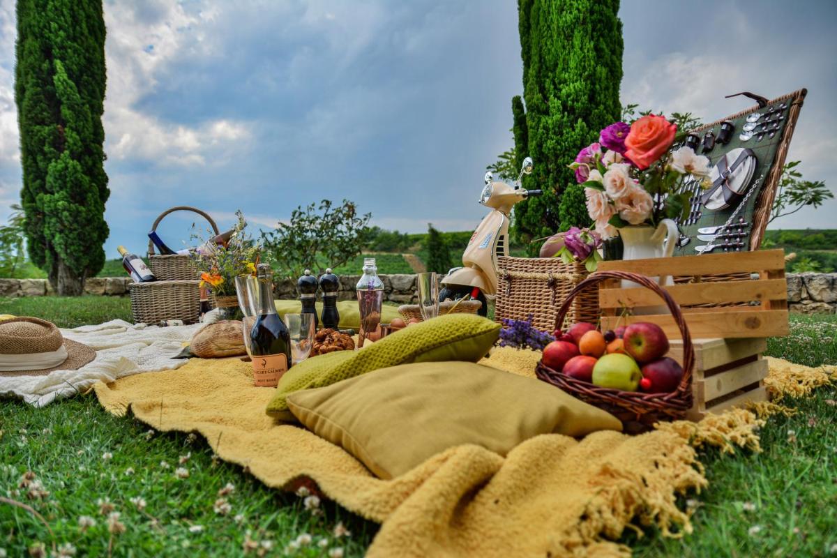 AYA Estate Relais & Chateaux