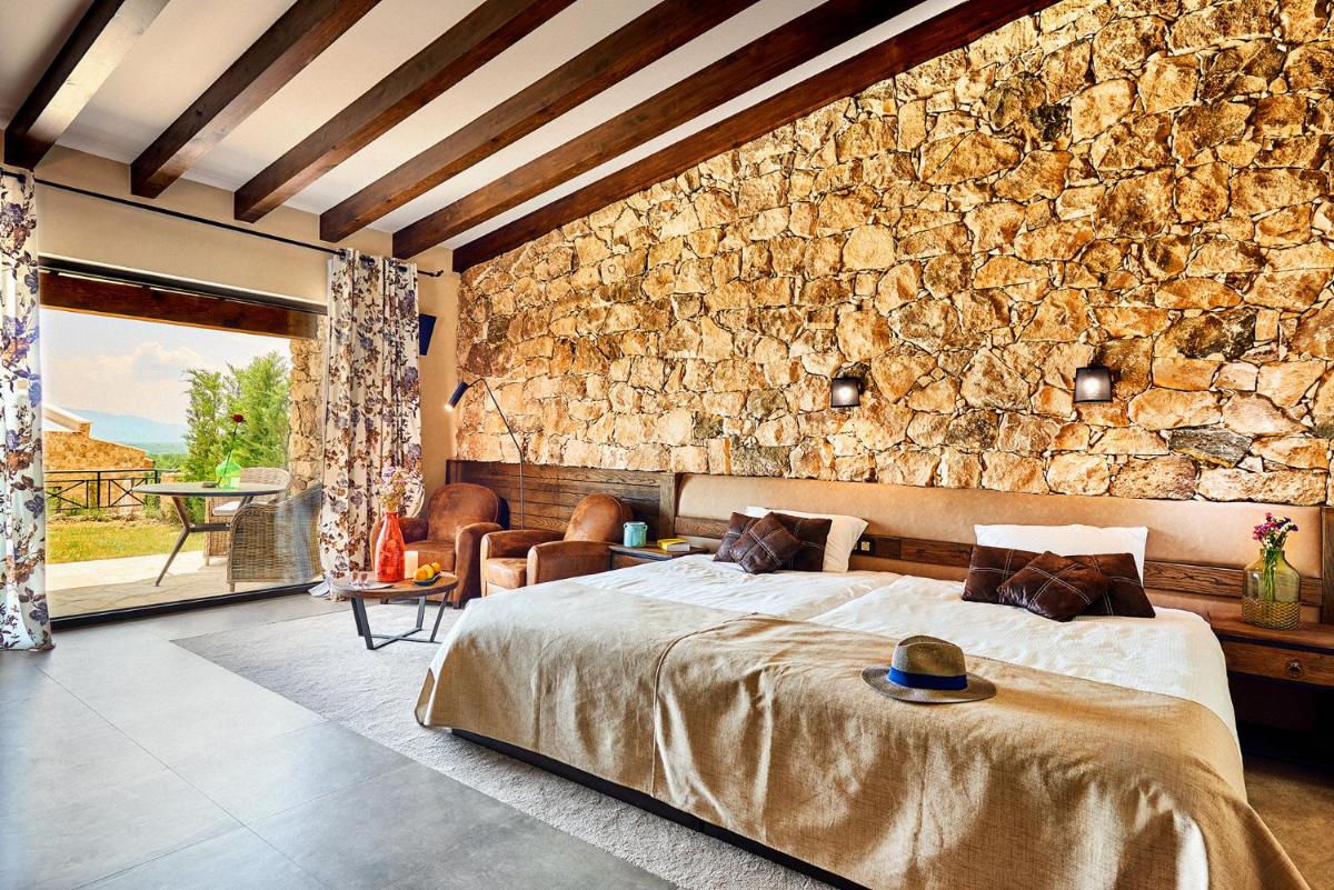 AYA Estate Relais & Chateaux