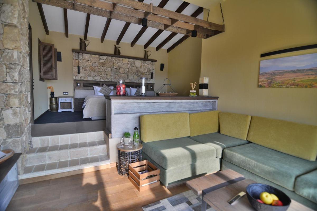 AYA Estate Relais & Chateaux