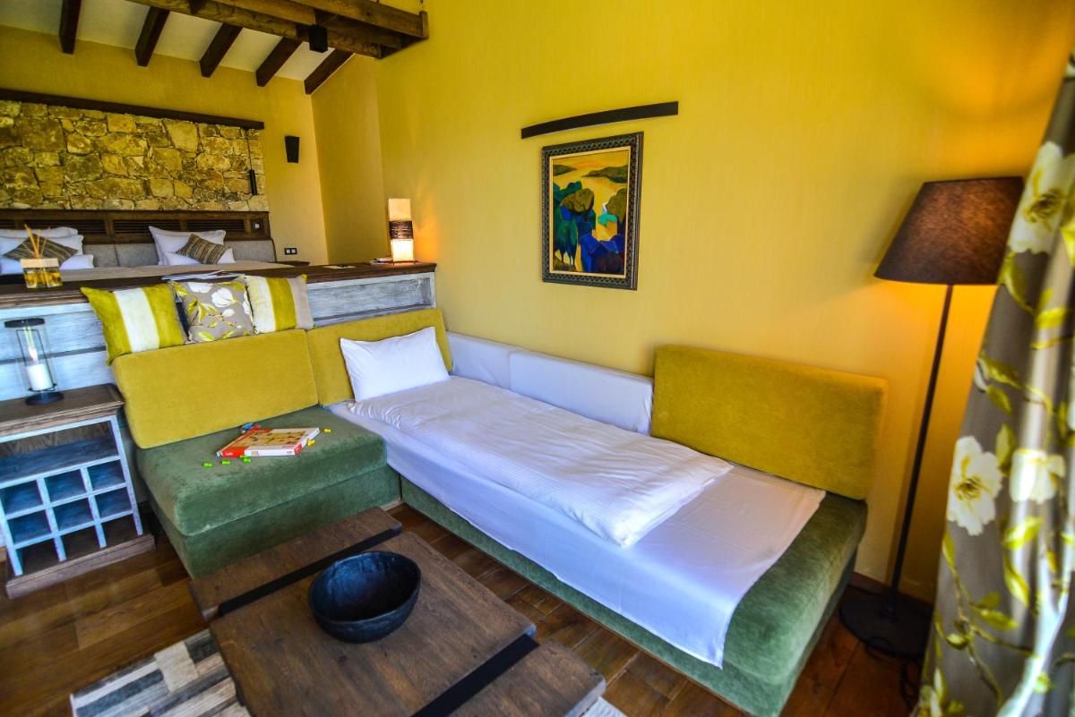 AYA Estate Relais & Chateaux