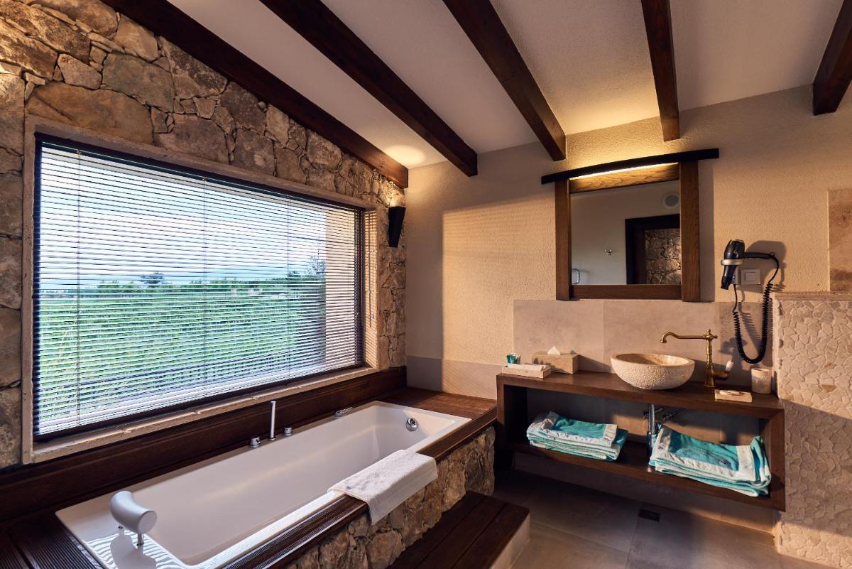 AYA Estate Relais & Chateaux