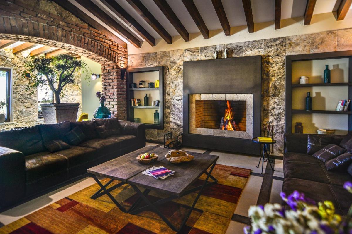 AYA Estate Relais & Chateaux