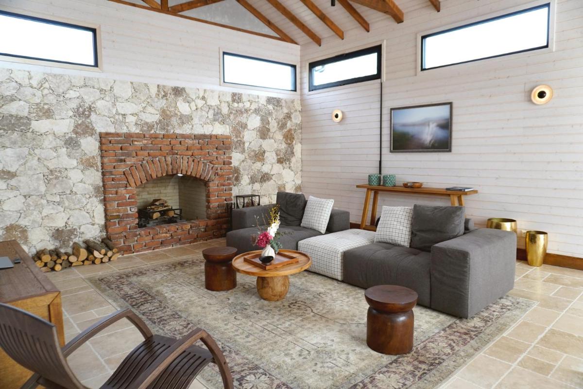 AYA Estate Relais & Chateaux